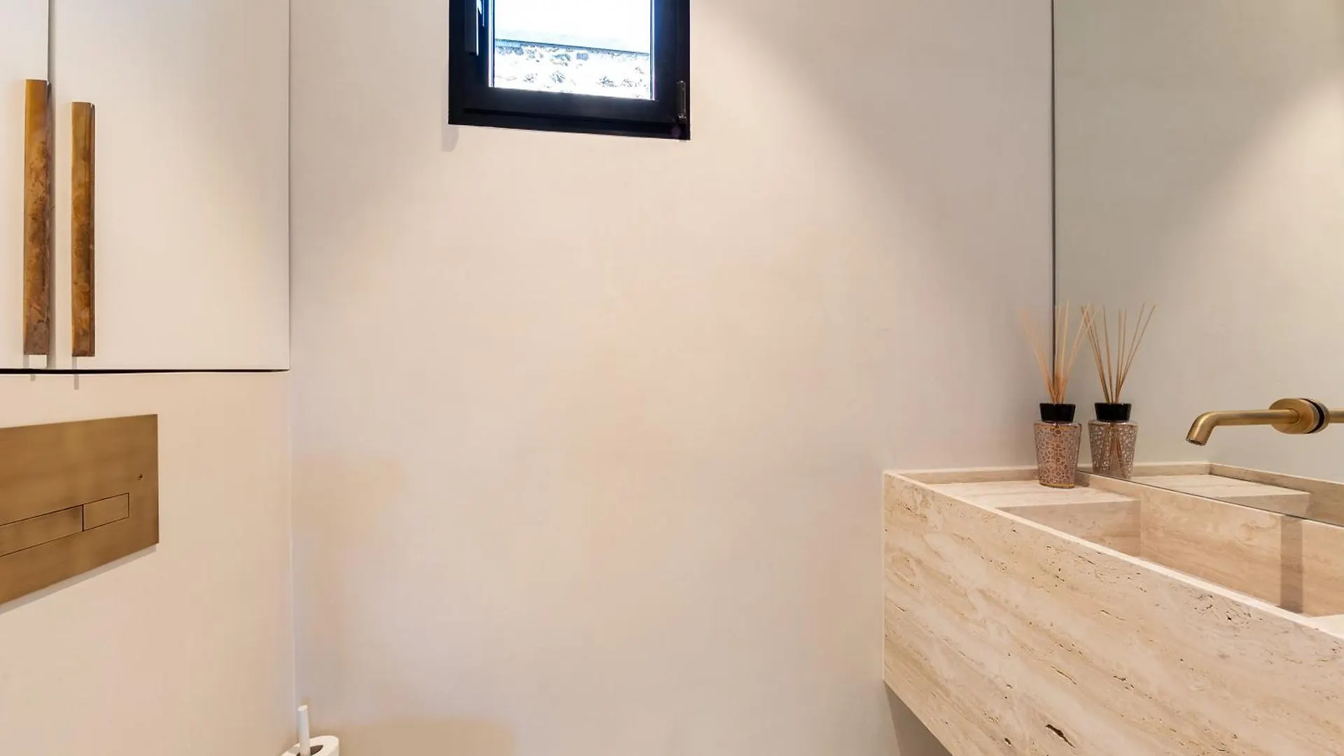 Lease Mobility L Champs-Elysee & Eiffel View L Triplex 2Br & Rooftop Paris 0*,